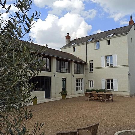 La douceur Saumuroise avec petit déjeuner Exterior foto